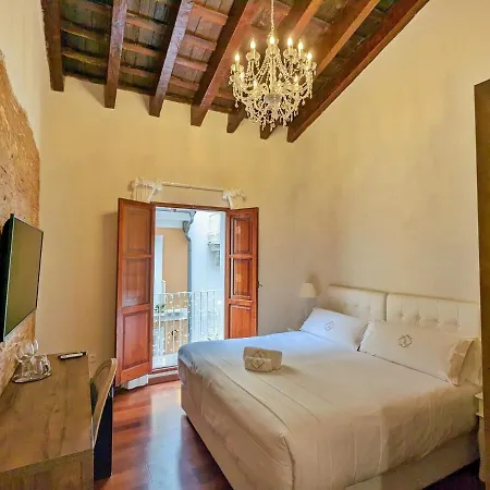 Catalina Hotel 4*